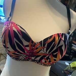 Victoria's Secret Multicolor Tropical Print Bra
